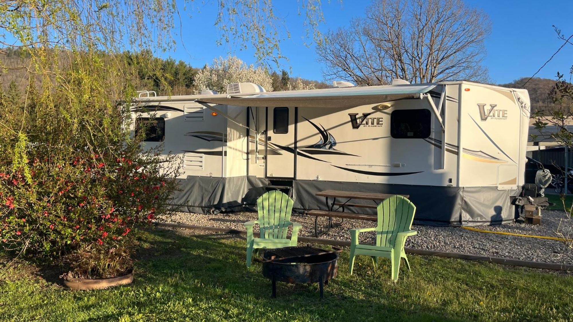 Route 6 Campground Gaines Екстериор снимка
